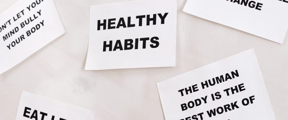 Motivational cards promoting healthy habits and positive thinking for lifestyle change.